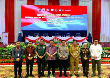 Ketua DPRD Provinsi Jambi Hadiri Rakor Lintas Sektoral Terkait Pemilu 2024, di Provinsi Jambi, Senin (20/11). (Dok. Hadian - Humas)