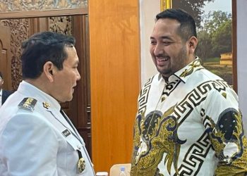 Wakil Ketua DPRD Provinsi Jambi, Pinto Jayanegara bersama Dr. Ir. Bachril Bakri (Dok. Hadian- Humas)